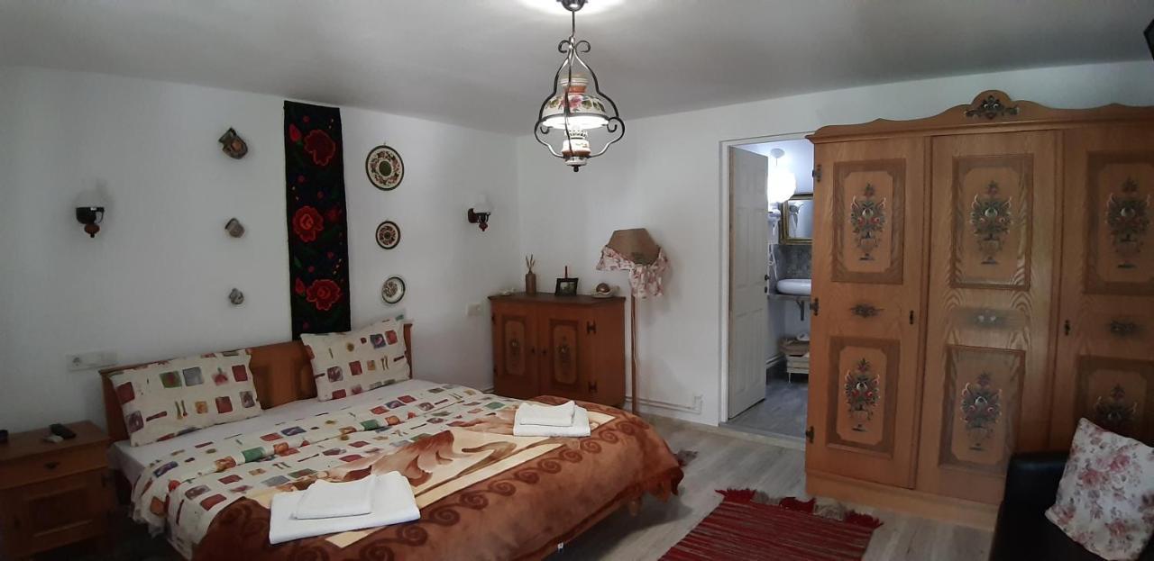 Pensiunea Casa Godja Văleni الغرفة الصورة