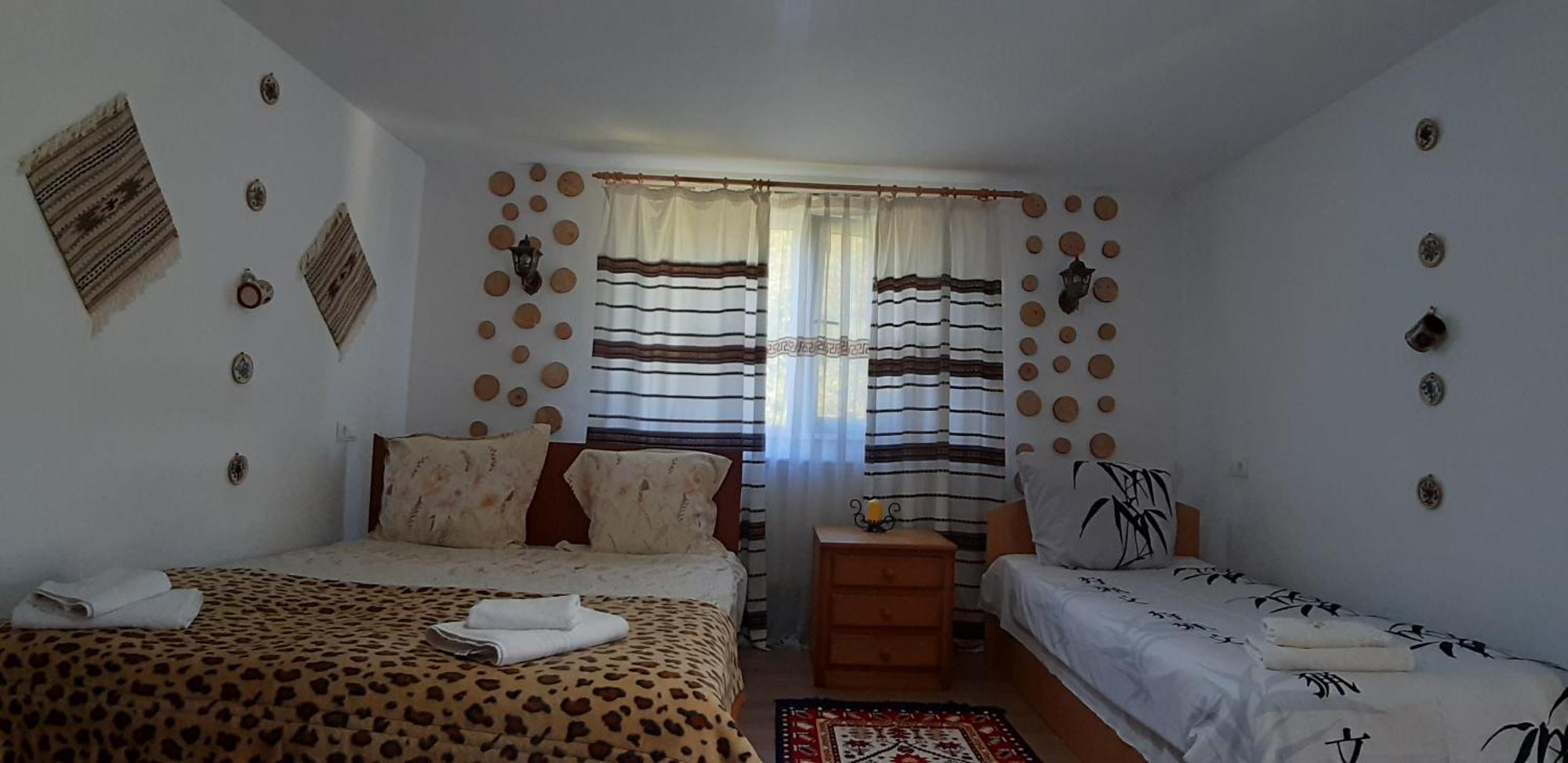 Pensiunea Casa Godja Văleni الغرفة الصورة