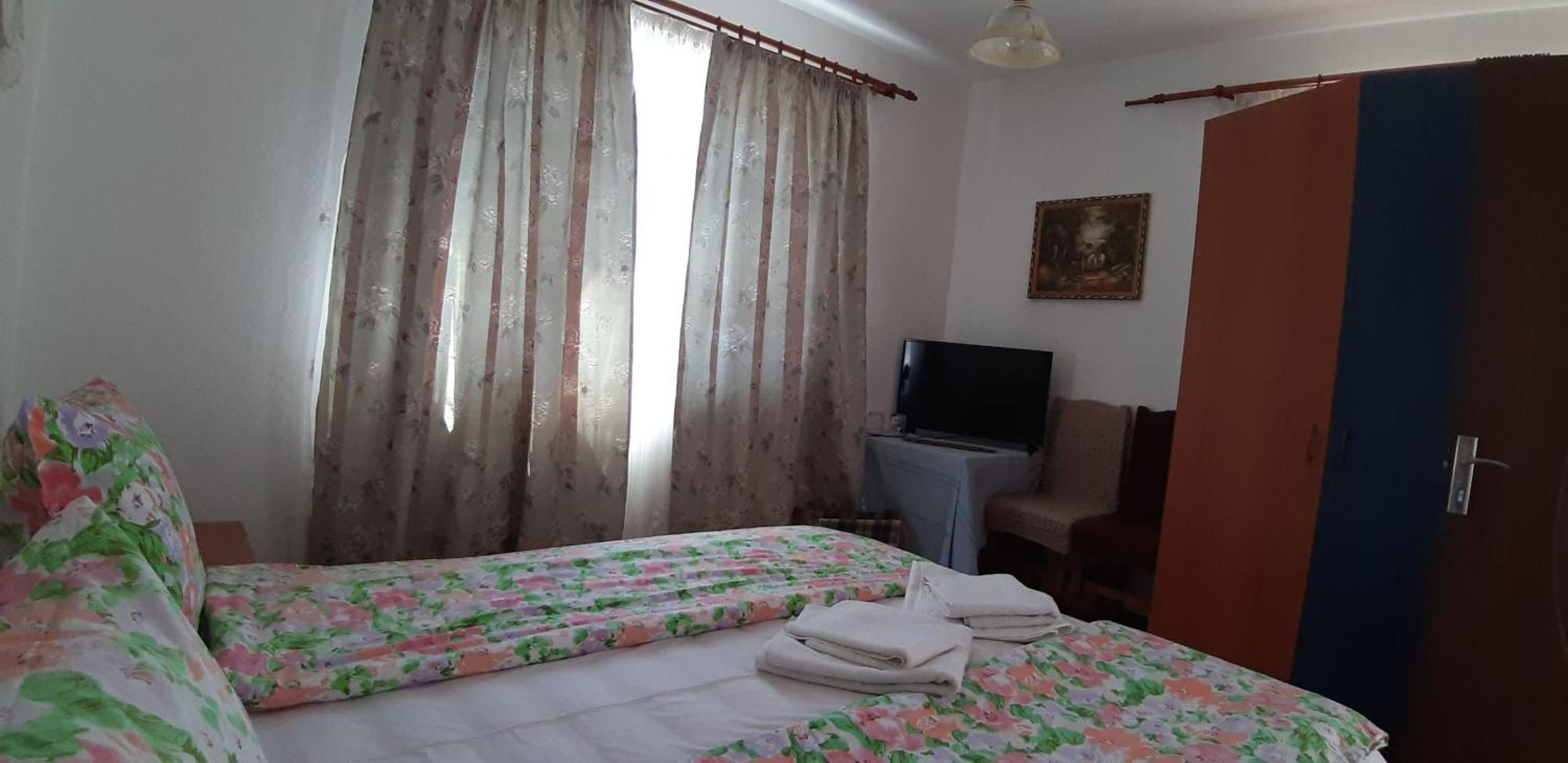 Pensiunea Casa Godja Văleni الغرفة الصورة